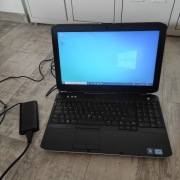 Laptop Dell Latitude E5530 15,6" i5-3210M 2x2,5GHz  2GB 300GB