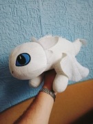 Biała Furia maskotka jak wytresować smoka 