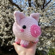 Świnka na szydełku, maskotka, pluszak.