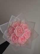 Wieczne róże -pudrowy róż 