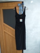 Ołówkowa sukienka z Dziurą na brzuchu midi S