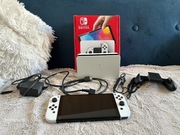 Nintendo Switch OLED // Pełne wyposażenie + pudełko (używana)