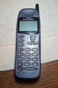 Telefon komórkowy Motorola M3588