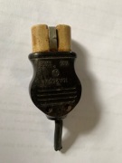 Stara wtyczka gniazdko bakelit porcelana