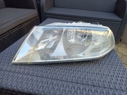 Skoda Octavia 2 lampa lewy przód 