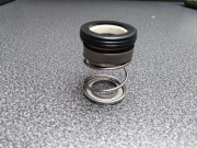 dławica uszczelnien silnika pompy SKM 100 Omnigena