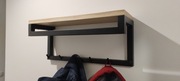 Nowoczesny wieszak na kurtki LOFT z dębową półką