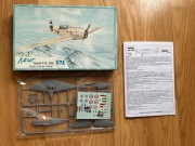 Nardi F.N.305 "Italian Trainer Plane"   Azur A042   1:72