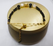 BRANSOLETKA -  noc Kairu, perła, onyks, hematyt, spinel