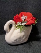 Figurka mały pojemnik wazonik w kształcie uroczego łabędzia