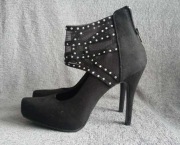 Nowe czarne szpilki zakrywające kostki Catwalk 41