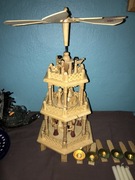 Szopka bożonarodzeniowa piramida 45cm