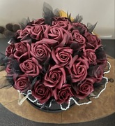 Flower Box z 30 róż mydlanych – elegancki prezent