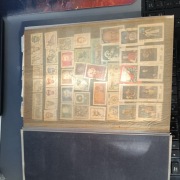 Klaser ze znaczkami 990+ sztuk każdy Inny + Bankoty + BONUS