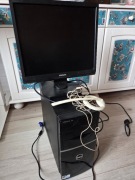 Komputer Dell Vostro 220 z monitorem bez dysku 