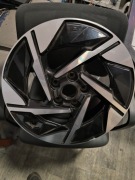 Felga Suzuki Vitara 17"x6,5 ET50 5x114,3 lekko uszkodzona oryginał