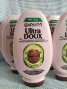 Odżywka Garnier Ultra Doux z olejkiem z awokado i masłem karite