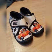 Kapcie chłopięce CCC 24 kapciuszki s. idealny 