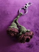 Róże amigurumi, brelok 