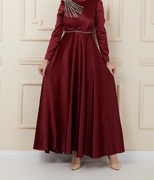 Suknia satynowa wieczorowa z długim rękawem 