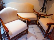 Sofa i dwa fotele neobarokowe po renowacji