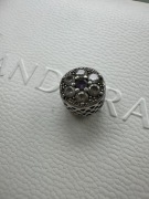 Pandora oryginalny charms niezapominajka