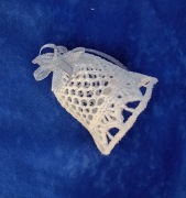  Dzwonek szydełkowy, handmade na choinkę, stroik