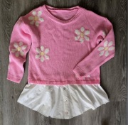 SWETER W KWIATY Z KOSZULOWYM WYKOŃCZENIEM- RÓŻOWY S/M/L