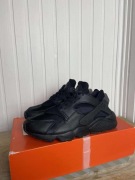 Buty damskie Nike Air Huarache czarne org 37,5