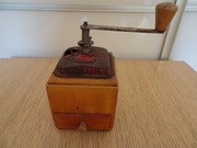 Stary młynek do kawy Prl, młynek do pieprzu Prl, vintage