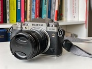 Aparat FUJI XT4 + obiektyw 18-55 mm