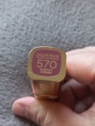 L'Oréal Paris Color Riche Nude Intense w odcieniu 570 Worth It Intense. 