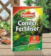 Nawóz GRANDIOL granulat DO IGLAKÓW DRZEWA KRZEWY IGLASTE 2,5 kg