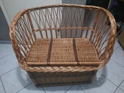 Siedzisko z pojemnikiem na buty_wiklinowe ręcznie wyplatany