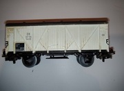 Piękny dwuosiowy wagon kryty na drobnicę biały Märklin Marklin H0 Okazja!