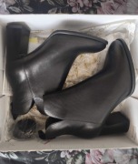 Nowe skórzane botki R.Polański 1351, Czarna skóra lico, Rozmiar 39