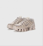 Nike Shox TL "Light Bone / Sanddrift" – Kultowy Styl i Futurystyczny Design