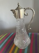 Karafka krysztalowa wykończona metalem