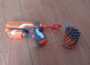 Pistolet sprężynowy na lotki