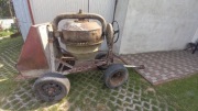 Betoniarka 250l.