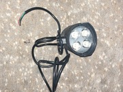 Przednia lampka z klaksonem