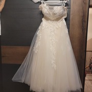 Suknia ślubna  lisa  kolor kremowy 