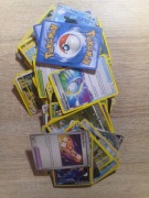 Karty Pokemon 100szt w plastikowym pudełku (G70)