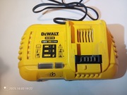 DEWALT DCB118 Szybka ładowarka 8A XR 18V i FLEXVOLT
