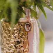 Medalion do Bukietu Ślubnego ze Zdjęciem Wisiorek Zawieszka Tekstem Kwiaty