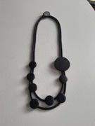 Naszyjnik wisior kolia geometryczna z kołami silikonowa czarna
