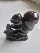 Wiewiórka z żołędziem kamionka PRL  