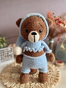 Ręcznie wykonany miś w piżamce – wyjątkowa przytulanka handmade!