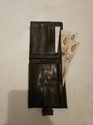 Portfel z zawartoscia