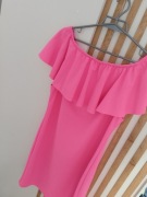 Sukienka delikatnie poprute podwiniecie